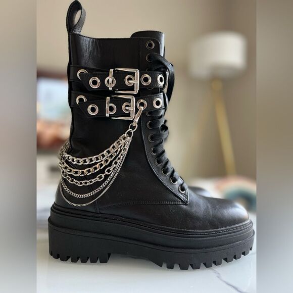 Zara‎ 100% Leather Black Moto Boots with Chain, Size 6 - Picture 2 of 6